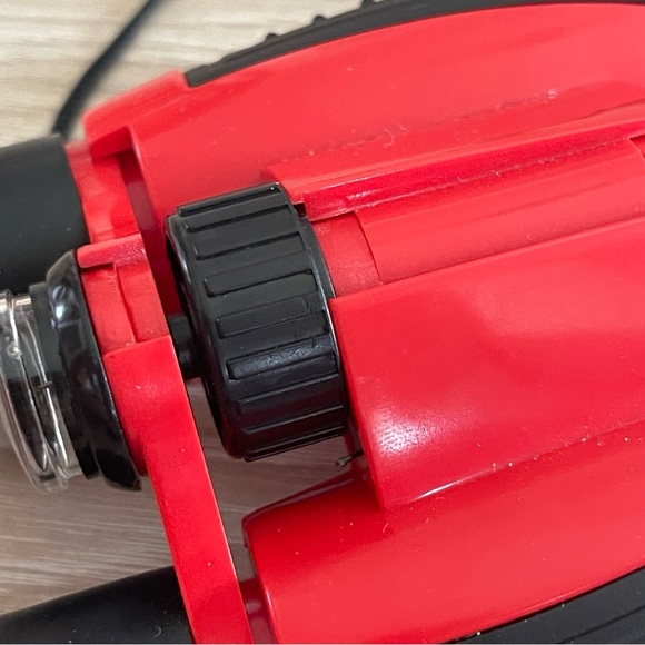 Red Binoculars for Outdoor Adventures - Picture 4 of 5